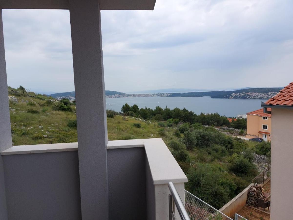 Apartments Vini Donji Seget Εξωτερικό φωτογραφία