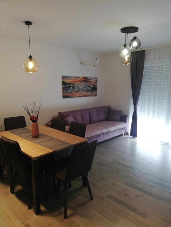 Apartments Vini Donji Seget Εξωτερικό φωτογραφία